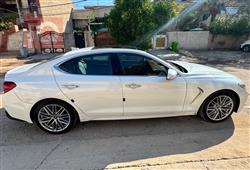 جنسس G70